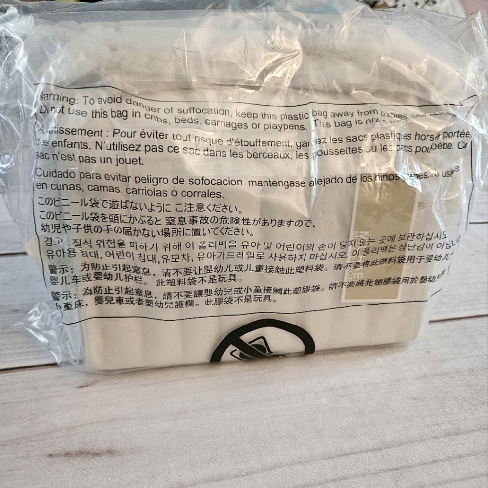 Michael Kors Whitney Medium Quilted Shoulder Bag Crossbody In White/Gold NEW - Picture 5 of 5